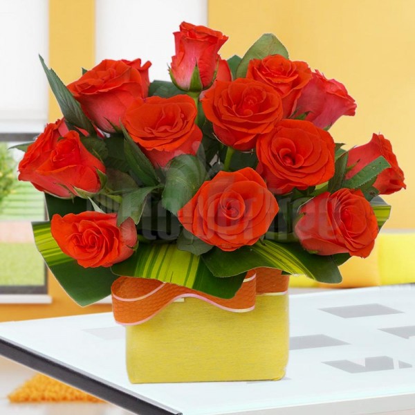 15 Orange Roses in a Glass Vase